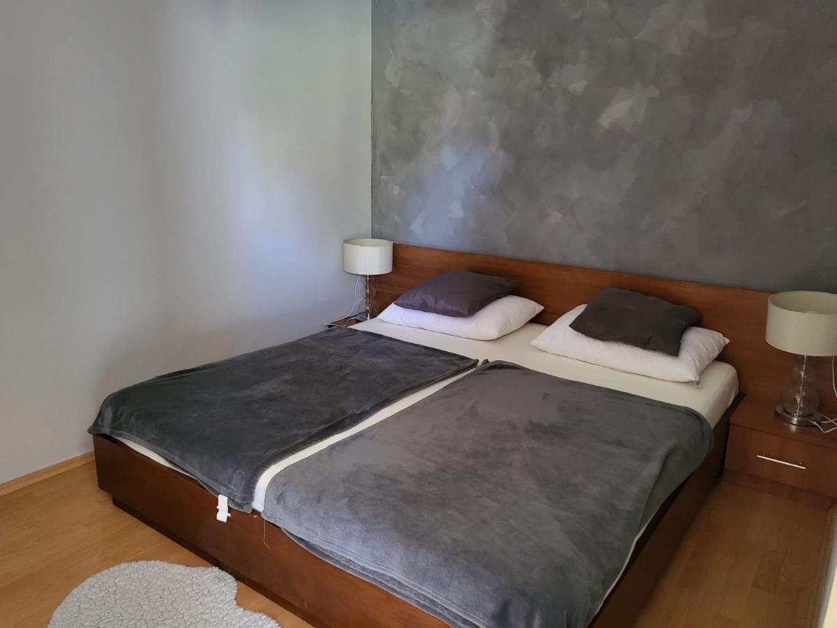 Apartments Grgic 奈维斯 外观 照片