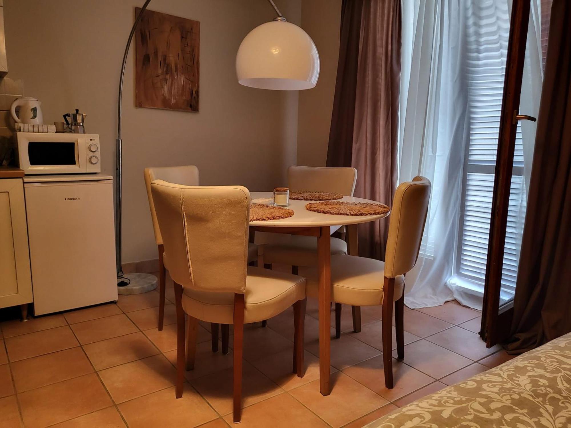 Apartments Grgic 奈维斯 外观 照片